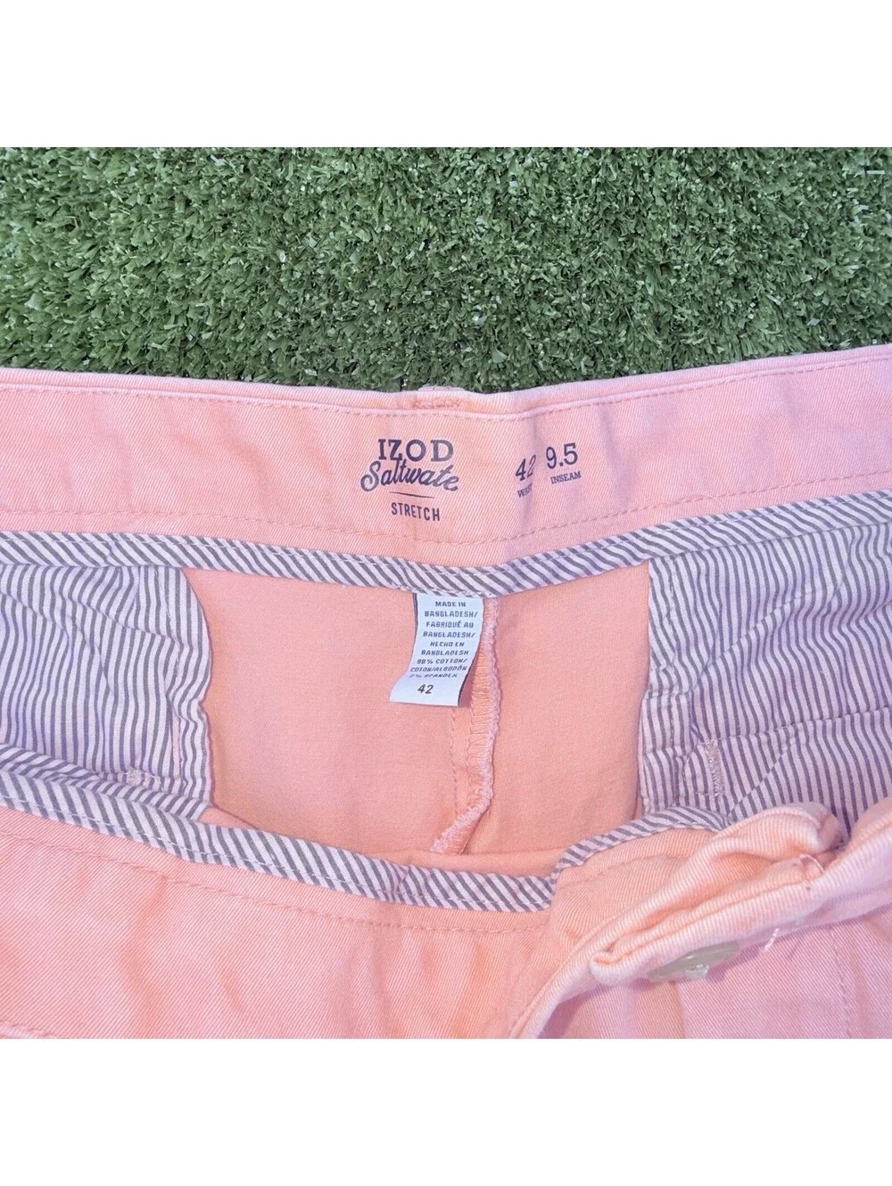 IZOD Saltwater Shorts Men’s 42 Lot of 2 Pink Coral Stretch Chino 9.5 10 Inseam